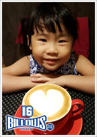 #16 Mia